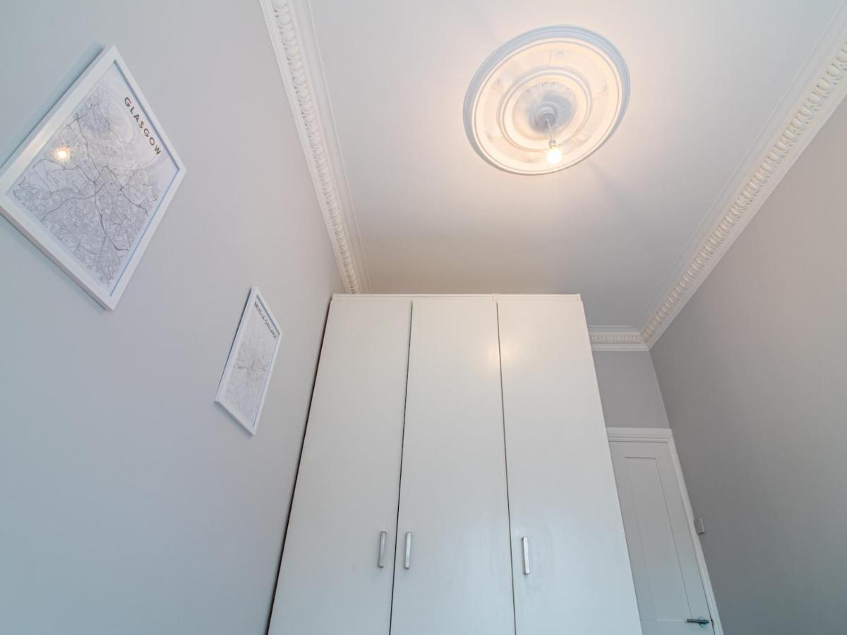 Modern 1BR Apartment in Heart of West End Glasgow Exterior foto